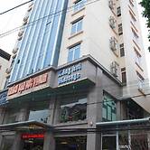 Duc Trung Hotel CB by Bayluxury