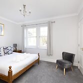 Modern Flat with Free Parking