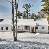 6 Mi to Lake Winnipesaukee: New Hampshire Home
