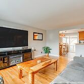 12 Mi to Dtwn Denver: Home w/ Fenced Backyard!