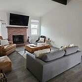 Cozy Family Haven in Sparks - Pet Friendly - Fenced Yard