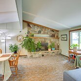 Fire Pit + Yard: Peaceful Northcountry Getaway!