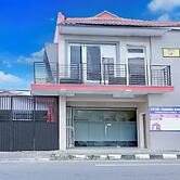 Hotel O Stasiun Tegal Near Alun-Alun  Formerly Lumina Guest House