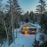 Scenic White Mountains Retreat 4 Bedroom Home