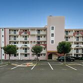 Cozy Beachside Apartment in Agde