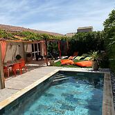Sun-kissed Villa in Lirac