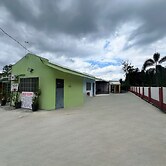 Capital O 91117 Noor Room Stay