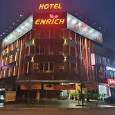 Enrich Hotel Setia Alam by uBook