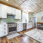 < 1 Mi to Houlton Riverfront Park: Home w/ Yard!