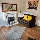 Comfortable 1 Bed Retreat in Batley - Sleeps 3