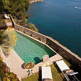 Torre Sponda - Cisterna Private Beach