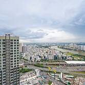 THE MANOR Centre Point