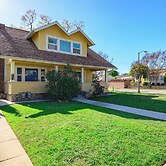 Comfortable Home Near LA With Full Kitchen Laundry