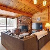 Hike & Ski: Cabin w/ Fireplace in Franconia!