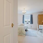 Stylish Retreat with Garden in Tetbury