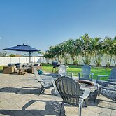 7 Mi to River District: Cape Coral Home w/ Lanai