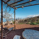 Tropical Oasis in Santa Ursula