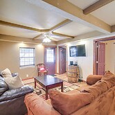 8 Mi to Hatfield-mccoy Trails: Cabin in Delbarton