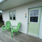 Buoy & Arrow Restaurant and Suites