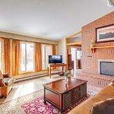 6 Mi to Chico Hot Springs: Villa w/ River Access