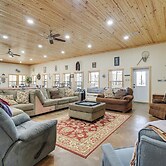 Boat Launch On-site: Lakefront Toledo Bend Getaway