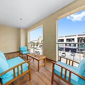 The Cove 106 in Palm Beach Aruba - Prime Location - Free Parking