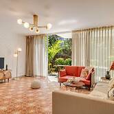 Stylish 2BR w Pool Near Candolim and Coco Beach