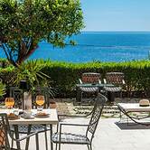 Chill Out Old Town & Seaview Apartments