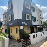 Jasmine Apartment Suites