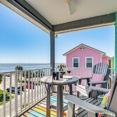 Steps to Beach: Home w/ Sunset Views in Cedar Key!