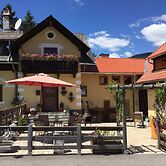 Apartment in Gnesau With Swedish Hot Tub