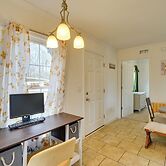 2 Mi to South Boston Speedway: Cozy Tiny Home!