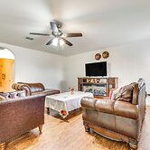 13 Mi to Lackland Afb: San Antonio Home!