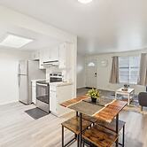 Central Bellevue Guesthouse Private Room