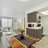 Central Bellevue Retreat Private Rooms