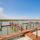 2 Mi to Stone Harbor Beach: Lovely Bayfront Home