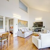 Walk to Payette Lake: Mccall Condo w/ Fireplace