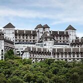 Duplex em Castelo Piscina e Lareira