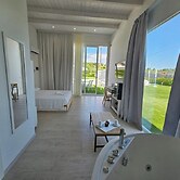 Luxury pool Suites - Città Bianca