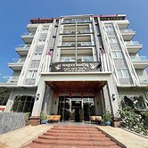 Kep Sea View Hotel & Sky Bar