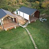 Aura Farms - Private Pool Cottages