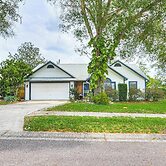 Swim, Golf & Relax: Lovely Home in Lake Mary