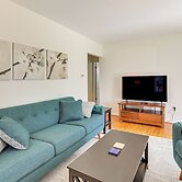 13 Mi to Downtown Baltimore: Quiet Home w/ Porch