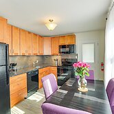 13 Mi to Downtown Baltimore: Quiet Home w/ Porch