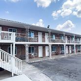 Imperial Inn by OYO Tazewell