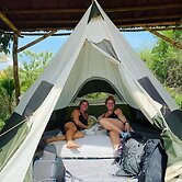 Bajo las Estrellas eco camp