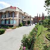 Red Bishop Tourist Complex