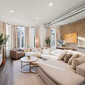 Luxury 2BR Condo in Wicker Park