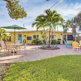 Walk to Beach: Pet-friendly Oasis on Manasota Key!