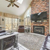 Waterfront Home w/ Boat Dock & Sunroom in Gardiner